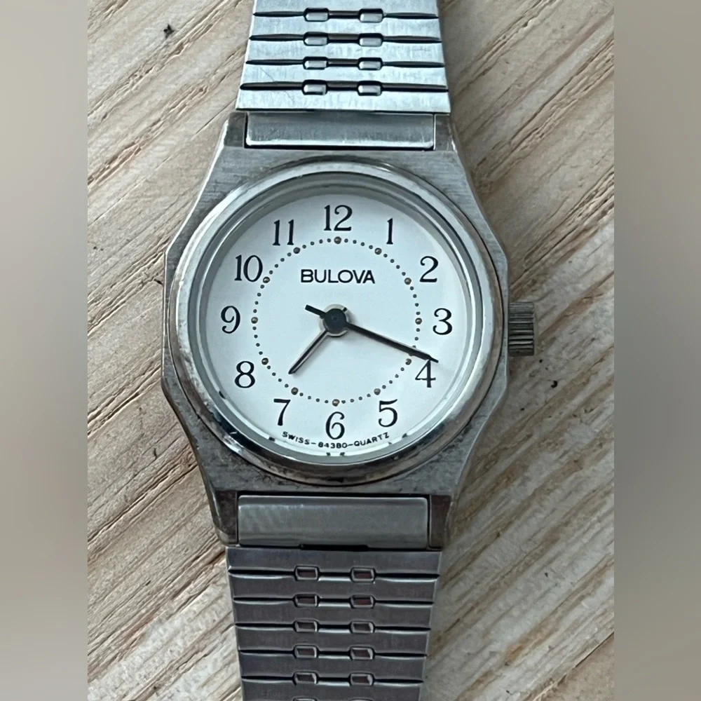 Bulova Rare Vintage Ladies Watch Adjustable Stainless Bracelet White Dial